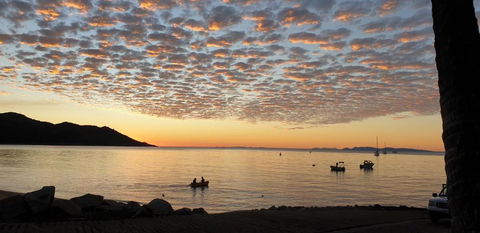 A City Retreat 2BR Apartment Reid Park Townsville - Sunshine Coast Guide 1