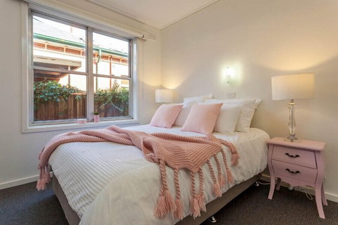 Twelve Errard - Sunshine Coast Guide 4