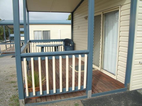 Elliston Waterloo Bay Tourist Park - Sunshine Coast Guide 4