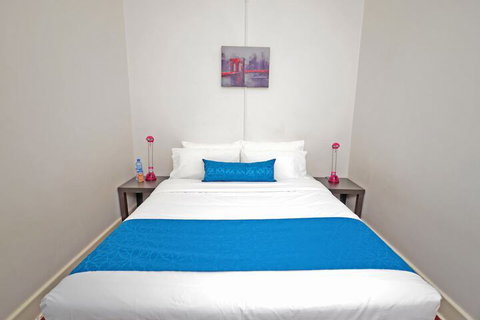 The Hallows Accommodation - Sunshine Coast Guide 7