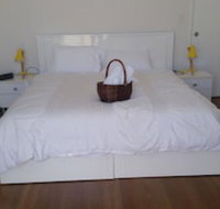Wyatt Retreat - Sunshine Coast Guide