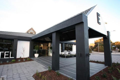 Ellen Hotel - Sunshine Coast Guide 6