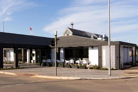 Ellen Hotel - Sunshine Coast Guide 2