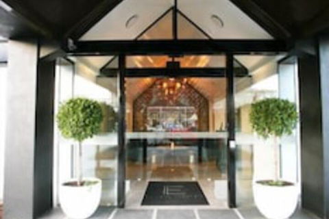 Ellen Hotel - Sunshine Coast Guide 1