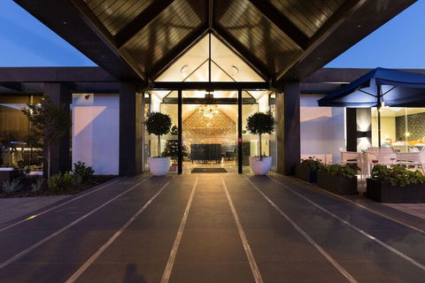 Ellen Hotel - Sunshine Coast Guide 4