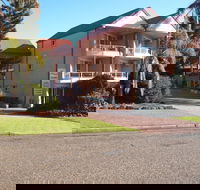 Ulladulla Harbour Motel - Sunshine Coast Guide