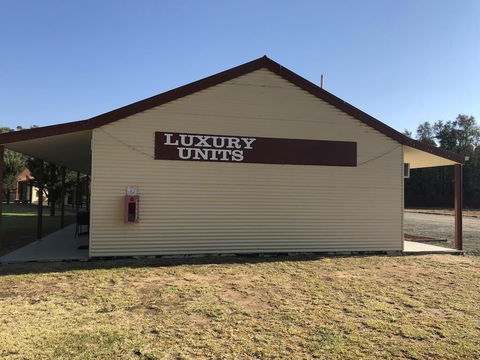 Outback Quarters - Sunshine Coast Guide 0
