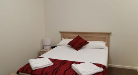 Acacia Ridge Hotel Motel - Sunshine Coast Guide 2