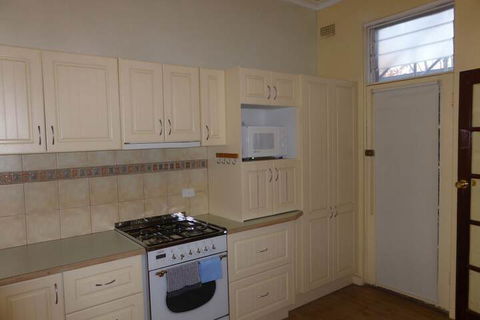 A Colourcity Apartments - Sunshine Coast Guide 2