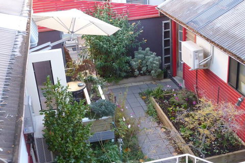 A Colourcity Apartments - Sunshine Coast Guide 1
