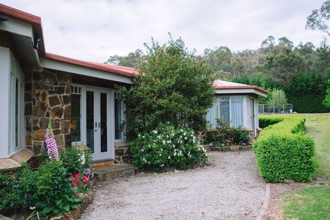 Araluen Boutique Accommodation - Sunshine Coast Guide 5