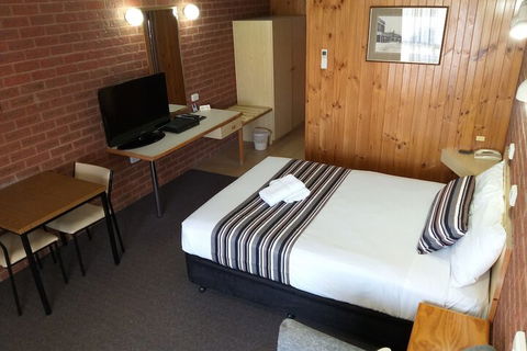 Country Mile Motor Inn - Sunshine Coast Guide 4
