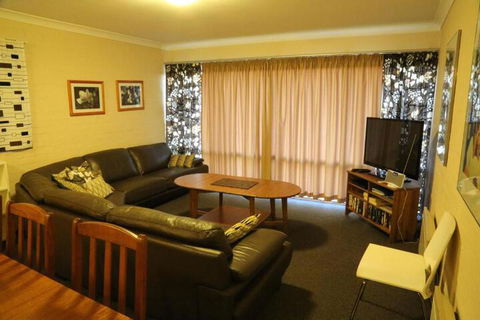 Kirwan Apartments 49 - Sunshine Coast Guide 6