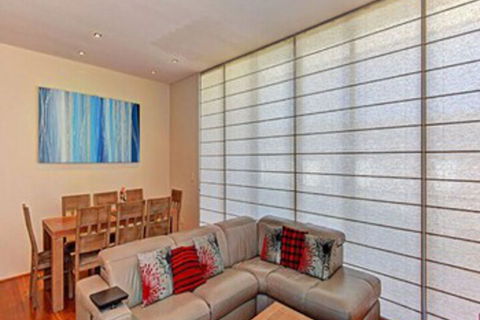 Aqua Viva 2 - Sunshine Coast Guide 0