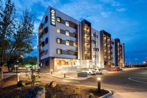 Quest Port Adelaide - Sunshine Coast Guide 1