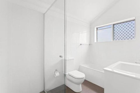 The Pines 5 - Sunshine Coast Guide 3