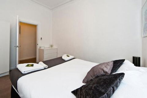 Townhouses By Uwa 1 - Sunshine Coast Guide 0