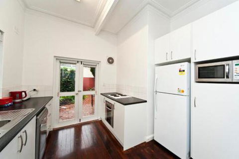 Townhouses By Uwa 1 - Sunshine Coast Guide 3