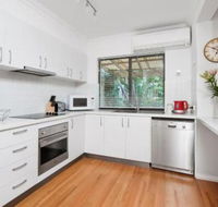 Bedford Terrace 3 - Sunshine Coast Guide