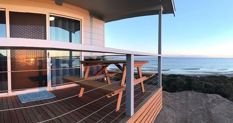Ceduna Shelly Beach Caravan Park - Sunshine Coast Guide 5