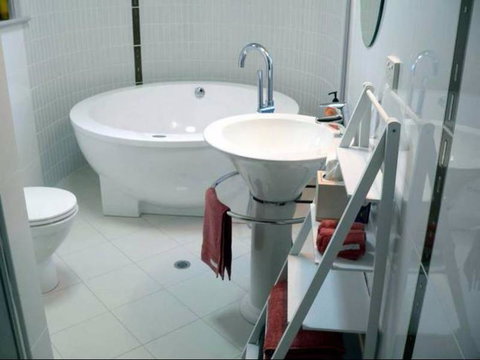 The Reserve Apartment - Sunshine Coast Guide 4