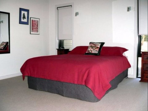 The Reserve Apartment - Sunshine Coast Guide 1