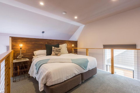 The Old Mechanics - Sunshine Coast Guide 4