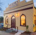 The Old Mechanics - Sunshine Coast Guide
