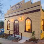 The Old Mechanics - Sunshine Coast Guide 0