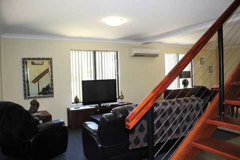 Dalby Apartments Self Contained Motel - Sunshine Coast Guide 5