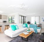 Beach Breeze Holiday House - Sunshine Coast Guide