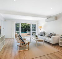 Greenwich Garden Apartment - Sunshine Coast Guide