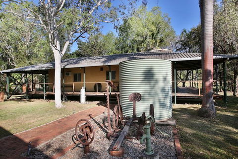 Berry Creek Bush Retreat - Sunshine Coast Guide 1