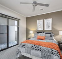 MG Delux Apartment - Sunshine Coast Guide