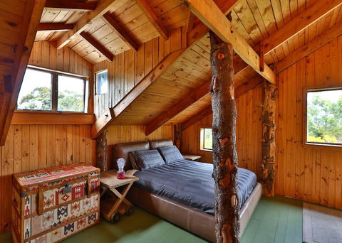Bruny Island Lodge - Sunshine Coast Guide 5