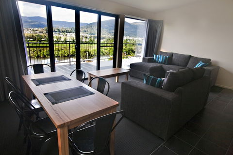 New Norfolk Apartments - Sunshine Coast Guide 0