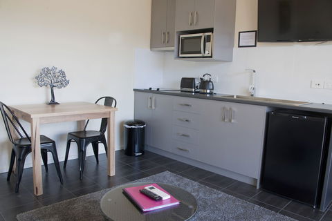 New Norfolk Apartments - Sunshine Coast Guide 1