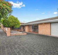 City Two Apartment - Sunshine Coast Guide