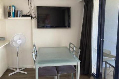 Just Perfect Apartment With Ocean Views - Sunshine Coast Guide 6