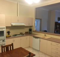 Jasons Place - Sunshine Coast Guide