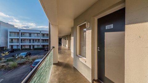 The Waves 216 - Sunshine Coast Guide 2