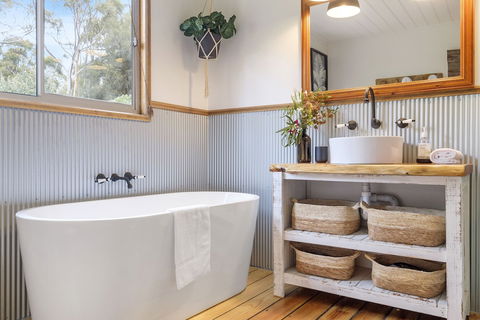 Mandala Bruny Island - Sunshine Coast Guide 1