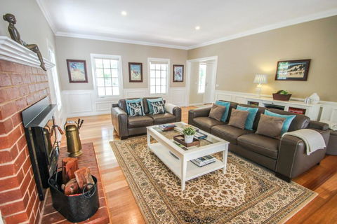Arlington - Sunshine Coast Guide 5