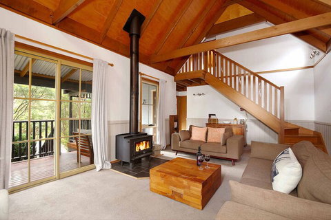 The Lodge Blackheath - Sunshine Coast Guide 2