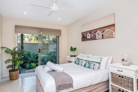 A PERFECT STAY - Byron Beach Style - Sunshine Coast Guide 6