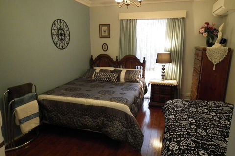 The Spanish Lodge And B&B - Sunshine Coast Guide 5