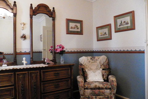 The Spanish Lodge And B&B - Sunshine Coast Guide 4