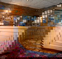 Golden Grain Motor Inn - Sunshine Coast Guide