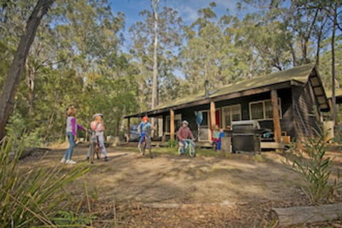 Kianinny Bush Cottages - Sunshine Coast Guide 0