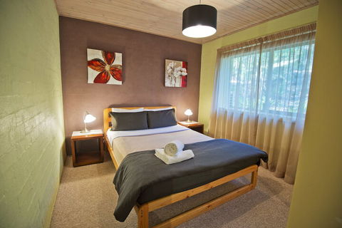 Kianinny Bush Cottages - Sunshine Coast Guide 4
